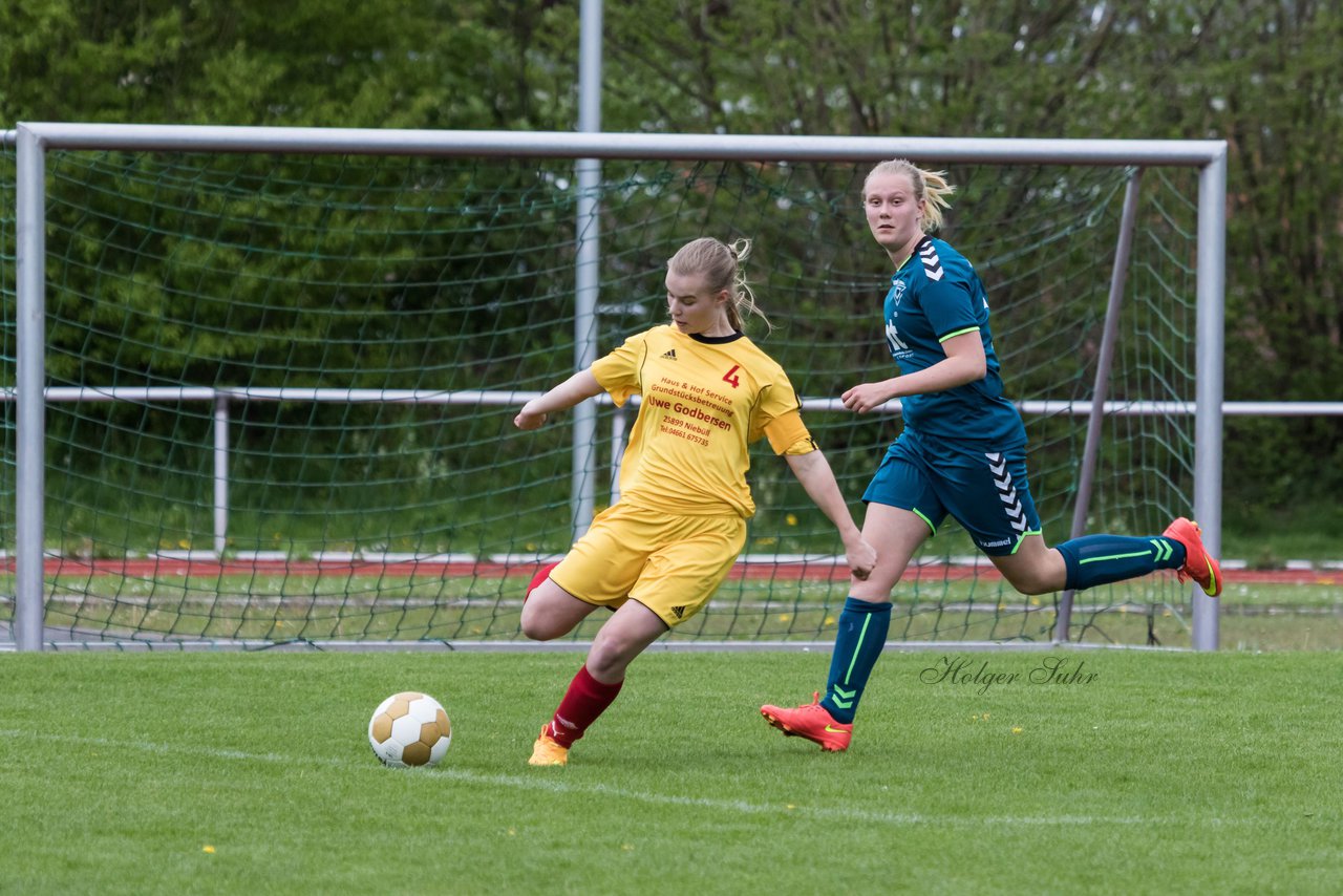 Bild 209 - B-Juniorinnen VfL Oldesloe - JSG Sdtondern : Ergebnis: 2:0